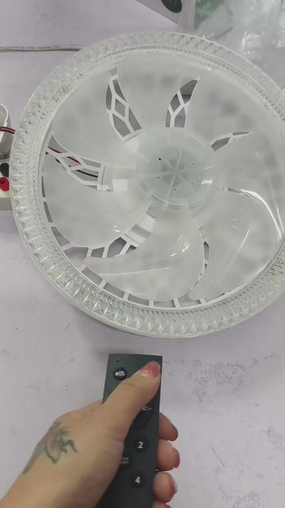 Ventilatore da Soffitto LED 48W con Attacco E27 – Luce Dimmerabile, Telecomando, 4 Velocità, Aromaterapia, Silenzioso – Diametro 30 cm